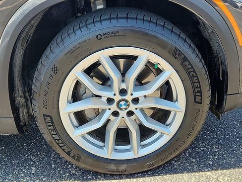 Used 2023 BMW X5 xDrive40i w/ Premium Package AWD/4WD image 7