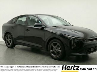 Used 2025 Kia K4 LXS video 1