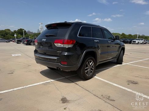 Used 2022 Jeep Grand Cherokee Limited AWD/4WD image 9