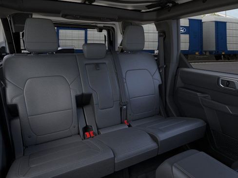 New 2025 Ford Bronco Outer Banks w/ Sasquatch Package image 25