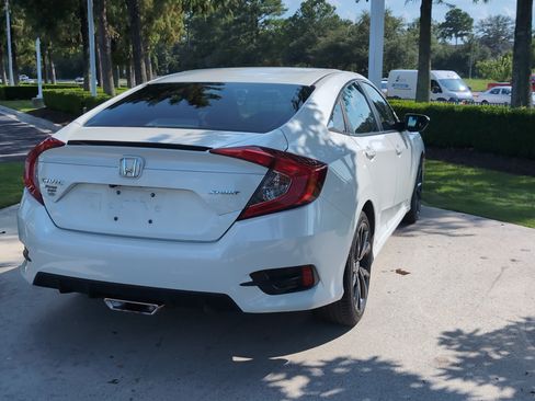 Used 2019 Honda Civic Sport image 10
