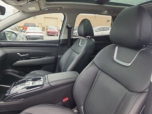 Certified 2024 Hyundai Tucson Limited AWD/4WD image 23