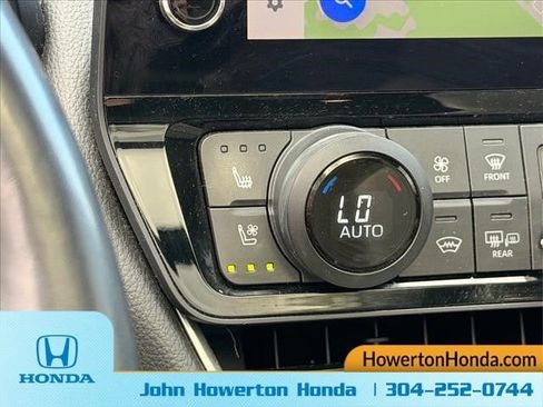 Used 2024 Toyota Grand Highlander Limited AWD/4WD image 25