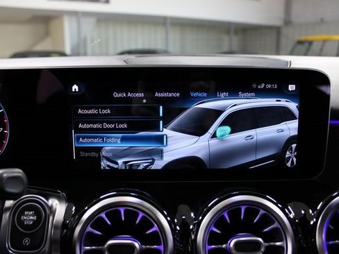 Used 2020 Mercedes-Benz GLB 250 image 28