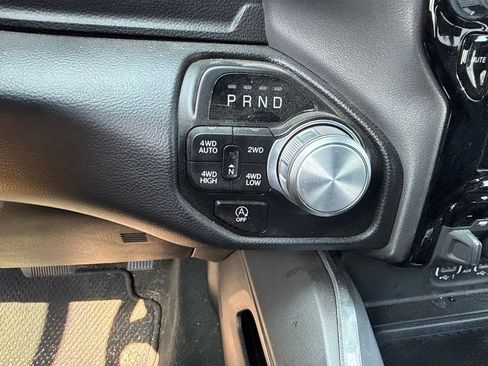 Used 2023 RAM 1500 Laramie AWD/4WD image 15