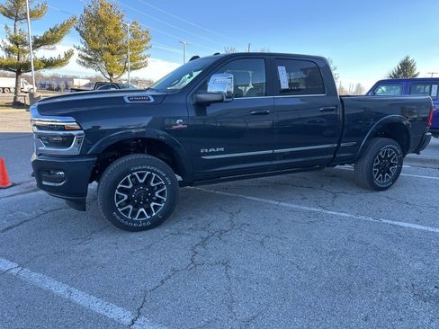 New 2026 RAM 2500 Limited AWD/4WD image 16