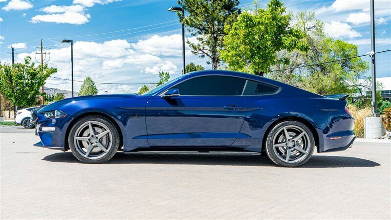 Used 2018 Ford Mustang GT Premium RWD image 3