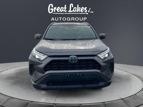 Used 2022 Toyota RAV4 XLE image 8