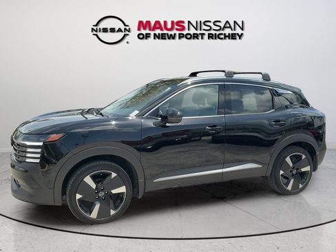 Certified 2025 Nissan Kicks SR FWD image 4