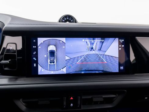 Certified 2025 Porsche Cayenne GTS AWD/4WD image 28