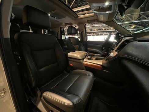 Used 2020 GMC Yukon SLT w/ Premium Edition image 35
