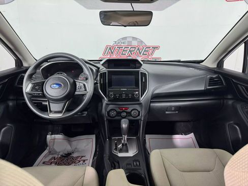 Used 2017 Subaru Impreza 2.0i Premium image 11