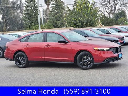 New 2025 Honda Accord SE image 3