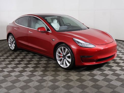 Used 2018 Tesla Model 3 Long Range image 2