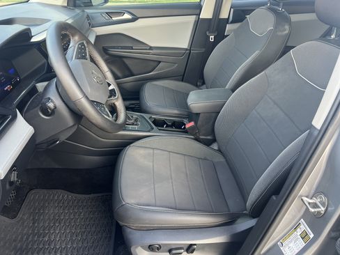Certified 2024 Volkswagen Taos SE w/ Panoramic Sunroof Package FWD image 14