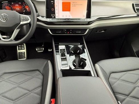 New 2026 Volkswagen Atlas Peak Edition AWD/4WD image 6