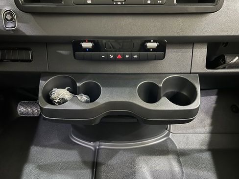 Used 2023 Mercedes-Benz Sprinter 3500 image 12