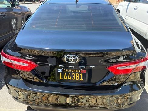 Used 2019 Toyota Camry LE FWD image 14