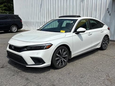 Used 2024 Honda Civic EX-L image 2