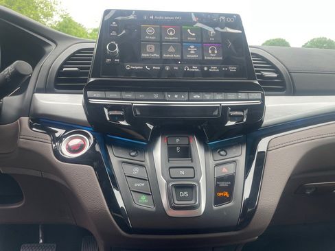New 2026 Honda Odyssey Touring image 18