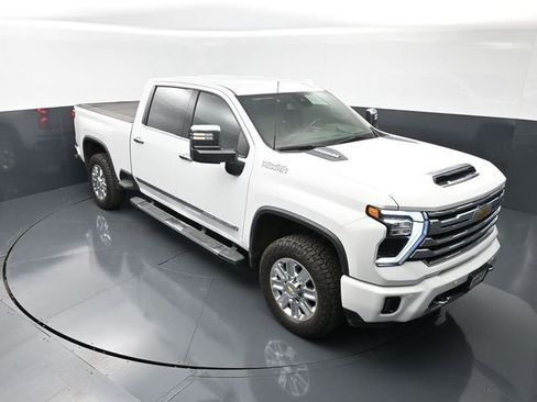 Used 2024 Chevrolet Silverado 2500 High Country w/ Z71 Off-Road Package AWD/4WD image 19