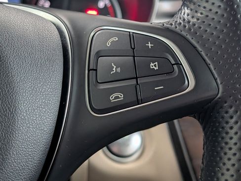 Used 2019 Mercedes-Benz GLC 300 GLC 300 image 22