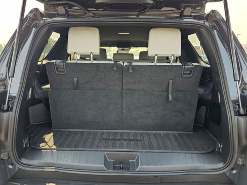 Used 2025 Toyota 4Runner SR5 AWD/4WD image 14