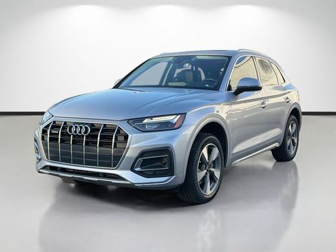 Used 2023 Audi Q5 2.0T Premium w/ Convenience Package AWD/4WD image 7