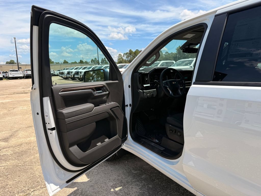 New 2026 Chevrolet Silverado 1500 LT AWD/4WD image 12