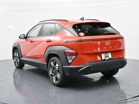 Used 2024 Hyundai Kona SEL image 8