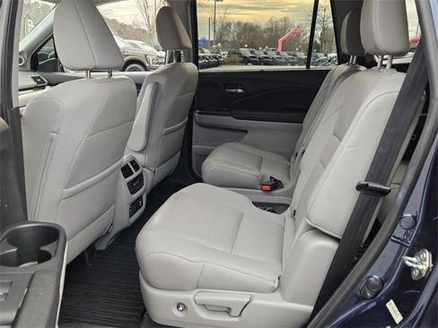 Used 2016 Honda Pilot Elite image 8