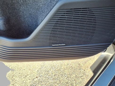 New 2026 Subaru Outback Limited image 39