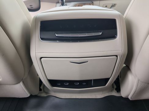 Certified 2024 Cadillac Escalade Premium Luxury Platinum AWD/4WD image 20