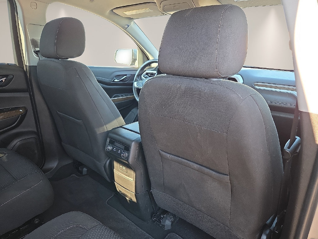 Used 2023 GMC Acadia SLE FWD image 11