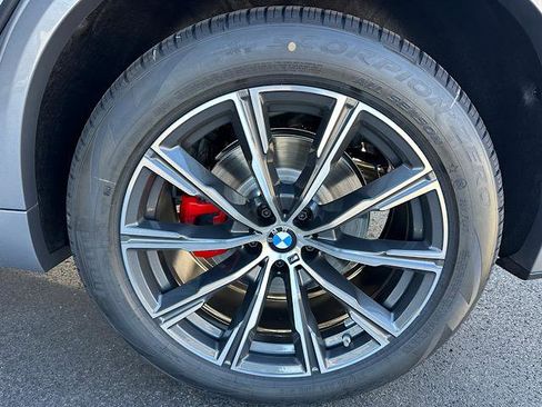 New 2026 BMW X5 xDrive40i w/ M Sport Package image 7