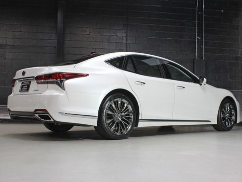 Used 2020 Lexus LS 500 w/ Luxury Package image 89