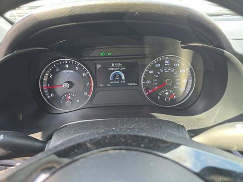 Used 2023 Kia Forte LX image 7