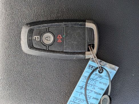 Used 2020 Ford Edge SEL FWD image 33