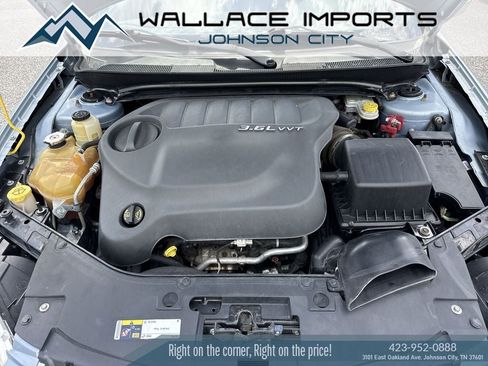 Used 2014 Chrysler 200 Limited FWD image 40