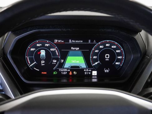 Used 2023 Audi Q4 e-tron Prestige image 23