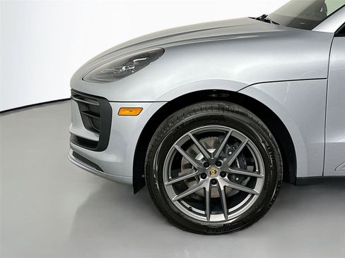 Certified 2025 Porsche Macan Turbo AWD/4WD image 11