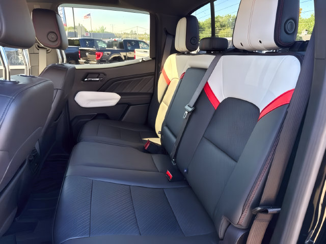 Used 2024 GMC Canyon AT4X AWD/4WD image 18