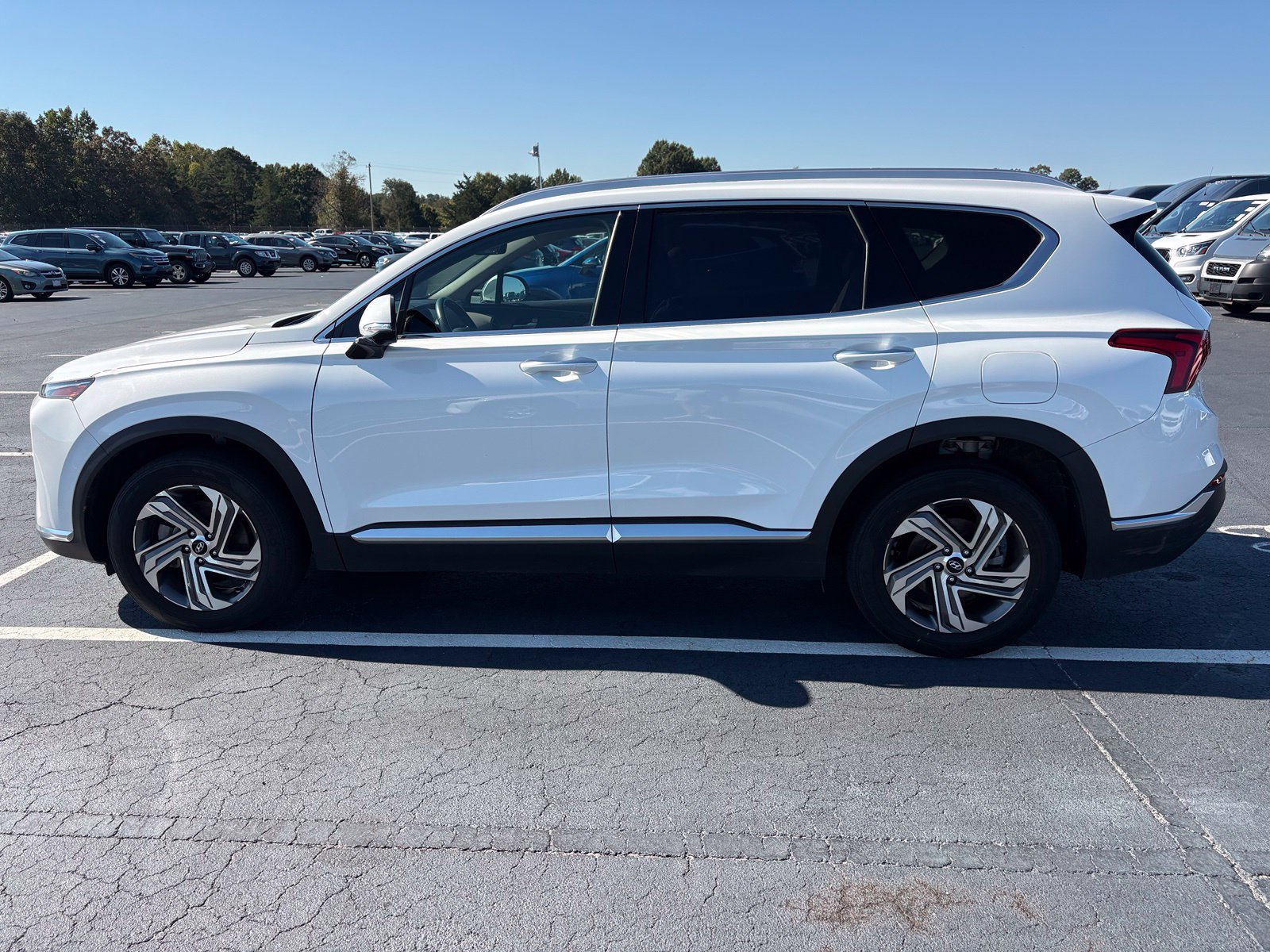Used 2023 Hyundai Santa Fe SEL w/ Premium Package FWD image 11