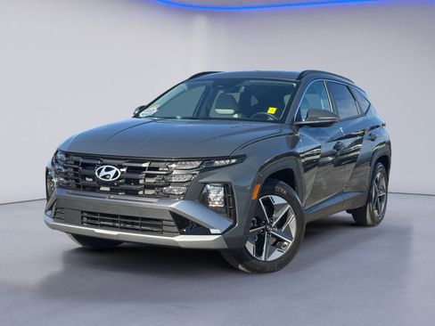Used 2025 Hyundai Tucson SEL image 2
