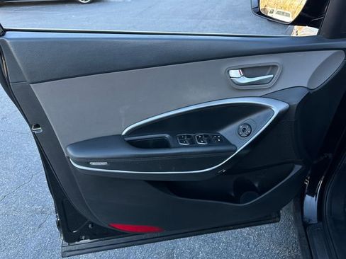 Used 2017 Hyundai Santa Fe Sport image 11