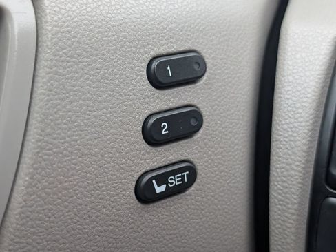 Used 2012 Honda Odyssey Touring image 12