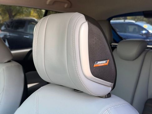 Used 2023 Nissan Kicks SR w/ SR Premium Package FWD image 23