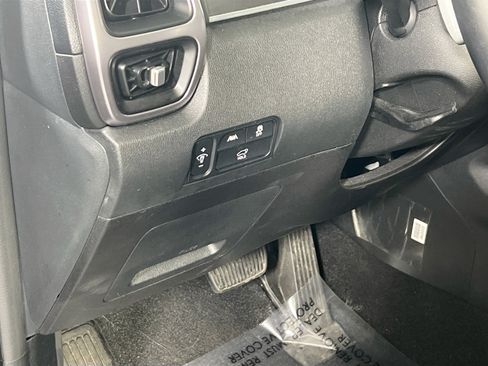 Used 2023 Kia Sorento EX AWD/4WD image 10