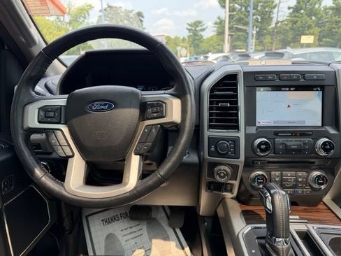 Used 2018 Ford F150 Lariat w/ Equipment Group 502A Luxury AWD/4WD image 18