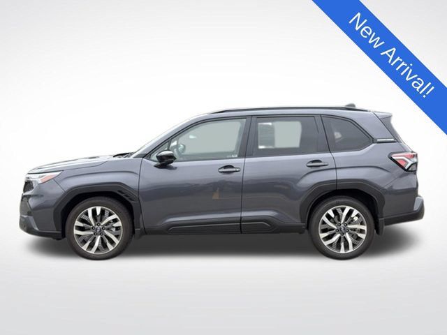 Used 2025 Subaru Forester Touring AWD/4WD image 4